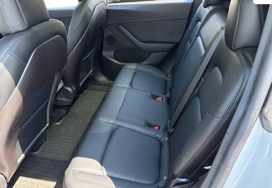 Used 2020 Tesla Model Y Long Range AWD/4WD image 7