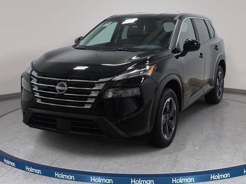 Used 2025 Nissan Rogue SV AWD/4WD image 1