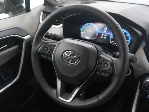 Used 2024 Toyota RAV4 Limited image 14