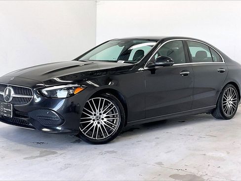 Used 2022 Mercedes-Benz C 300 Sedan image 2