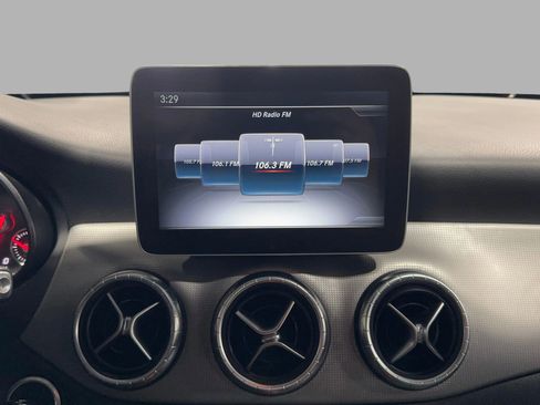 Used 2017 Mercedes-Benz CLA 250 image 38