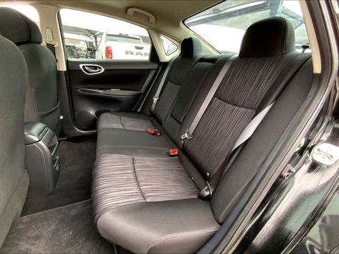 Used 2019 Nissan Sentra SV w/ Special Edition Package image 19