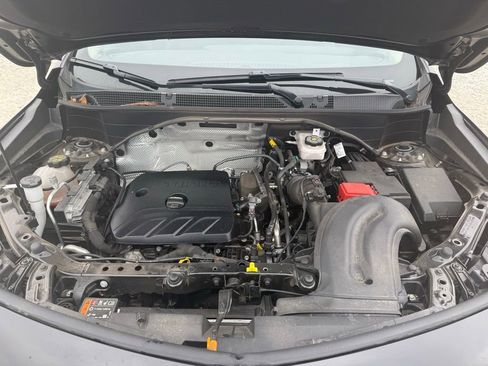 Used 2025 Buick Encore GX Preferred AWD/4WD image 18