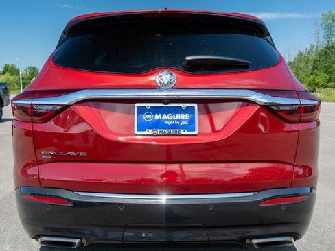 Used 2020 Buick Enclave Essence w/ LPO, Luxury Package AWD/4WD image 7