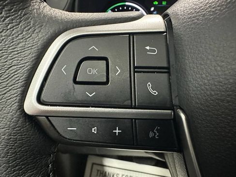 Used 2025 Toyota Sienna XLE AWD/4WD image 19
