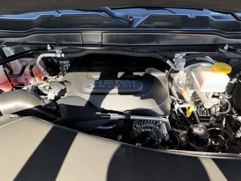 Used 2024 RAM 2500 Big Horn w/ Bed Utility Group image 32