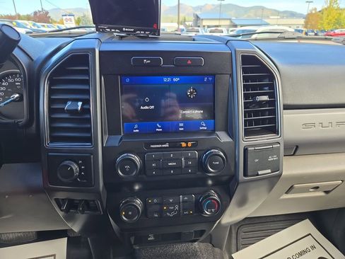 Used 2021 Ford F550 4x4 Crew Cab Super Duty image 23