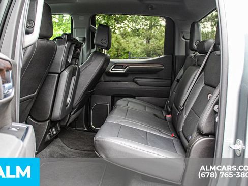 Used 2026 GMC Sierra 1500 SLT RWD image 17