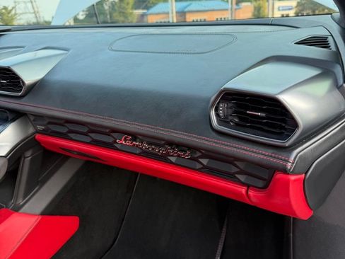 Used 2015 Lamborghini Huracan LP 610-4 AWD/4WD image 19