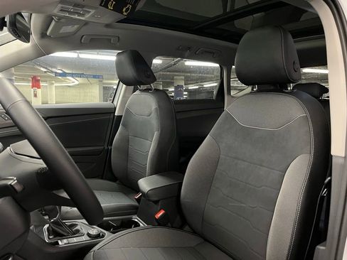 New 2026 Volkswagen Taos SE AWD/4WD image 21