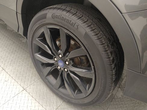 Used 2018 Ford Escape SE w/ SE Sport Appearance Package FWD image 31