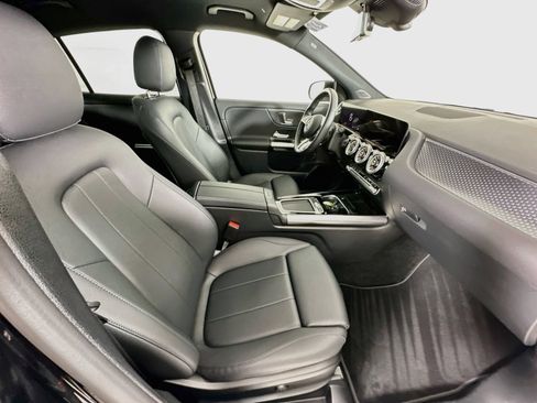 Used 2025 Mercedes-Benz GLA 250 image 28