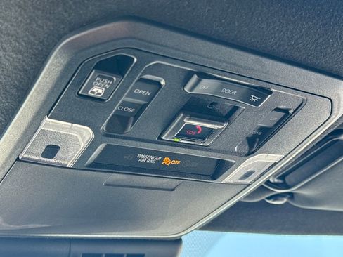 Used 2025 Toyota 4Runner Limited image 30