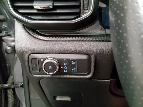 Used 2022 Ford Explorer ST image 30