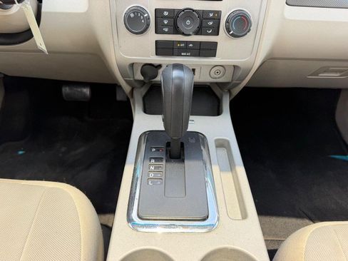 Used 2012 Ford Escape XLT FWD image 17