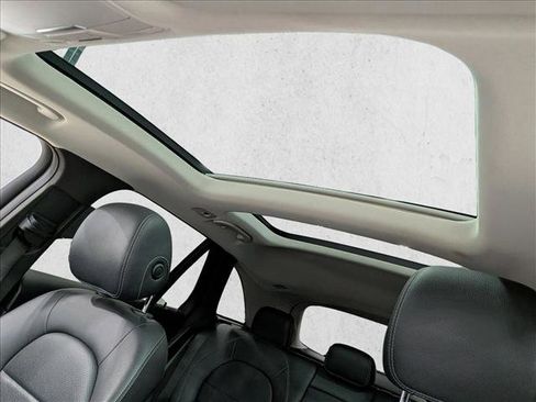 Used 2016 Mercedes-Benz GLC 300 image 15