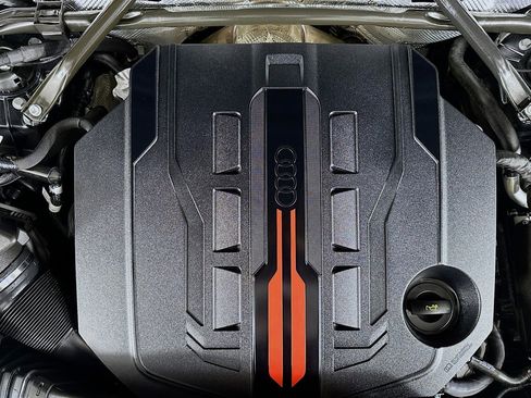 New 2025 Audi SQ5 Premium Plus image 12