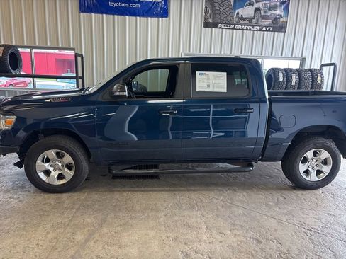 Used 2022 RAM 1500 Big Horn AWD/4WD image 5