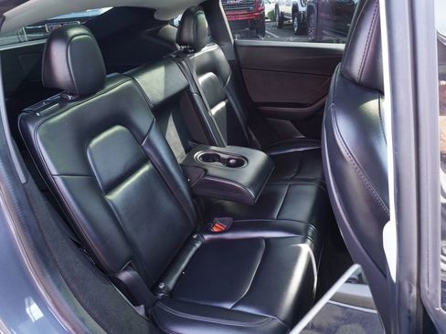 Used 2023 Tesla Model Y Long Range image 9