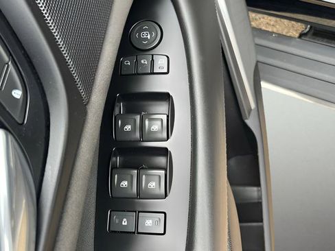 Used 2020 Cadillac Escalade ESV Platinum AWD/4WD image 16