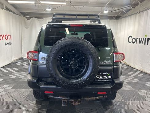 Used 2014 Toyota FJ Cruiser 4WD image 7