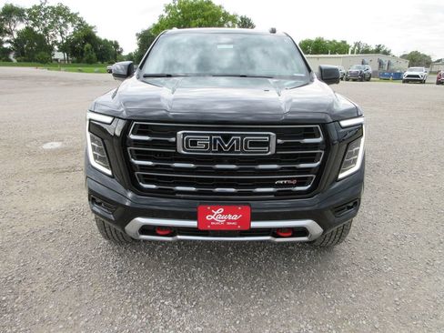 New 2026 GMC Yukon AT4 w/ AT4 Premium Plus Package AWD/4WD image 10
