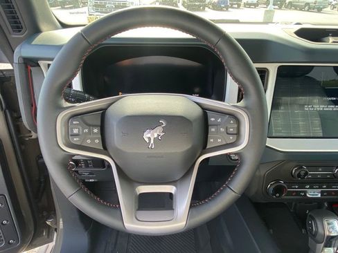 New 2026 Ford Bronco Heritage Edition AWD/4WD image 12