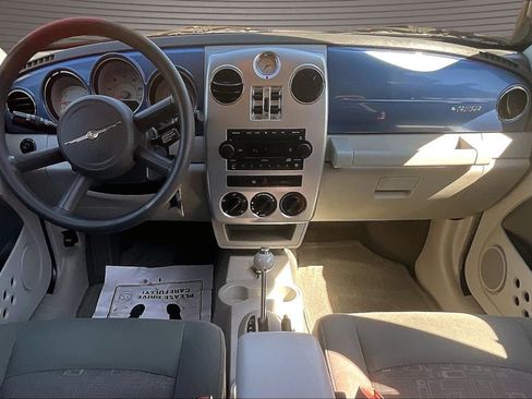 Used 2007 Chrysler PT Cruiser Touring FWD image 7