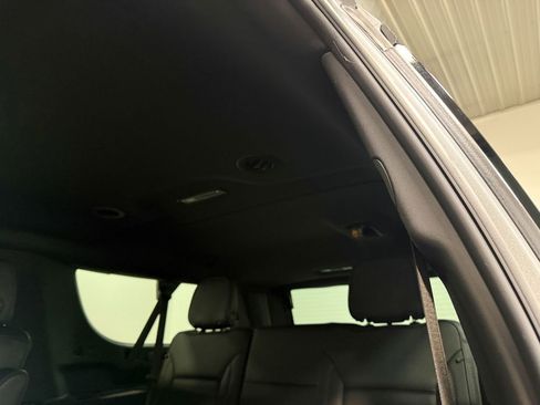 Used 2025 GMC Yukon XL Denali AWD/4WD image 50