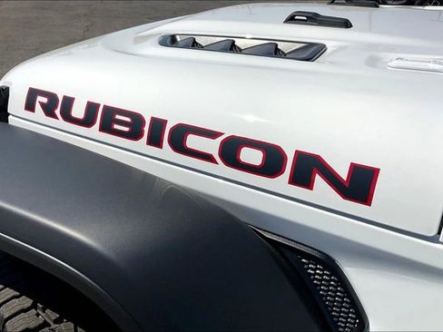 New 2025 Jeep Gladiator Rubicon w/ Safety Group image 13