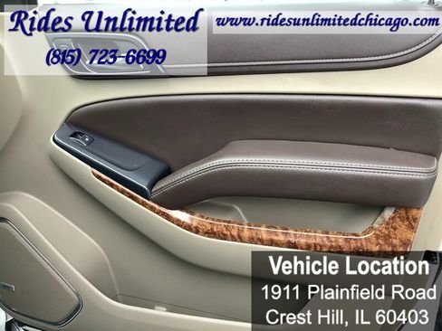 Used 2017 Chevrolet Suburban Premier AWD/4WD image 36