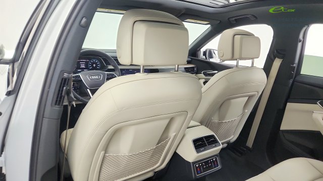Used 2024 Audi Q8 e-tron Premium AWD/4WD image 44