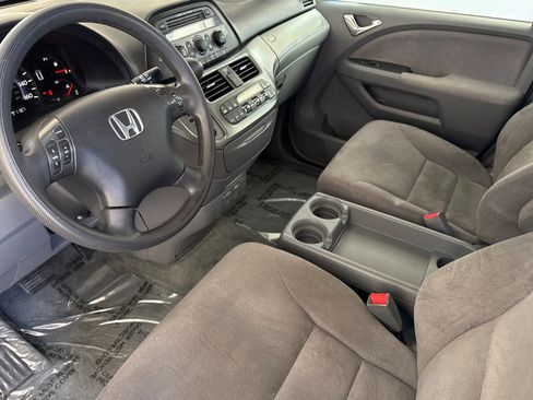 Used 2005 Honda Odyssey EX image 4