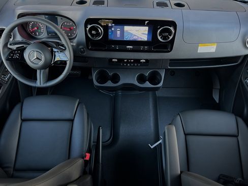 New 2025 Mercedes-Benz Sprinter 2500 image 11