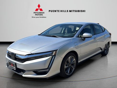 Used 2018 Honda Clarity Plug-In Hybrid image 1