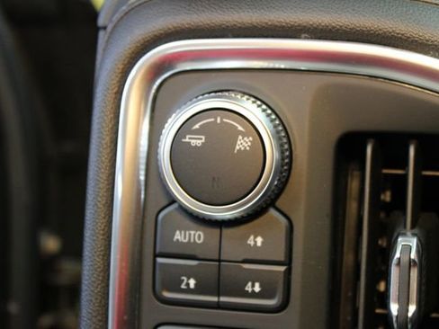 Used 2019 GMC Sierra 1500 SLT w/ SLT Premium Plus Package AWD/4WD image 21