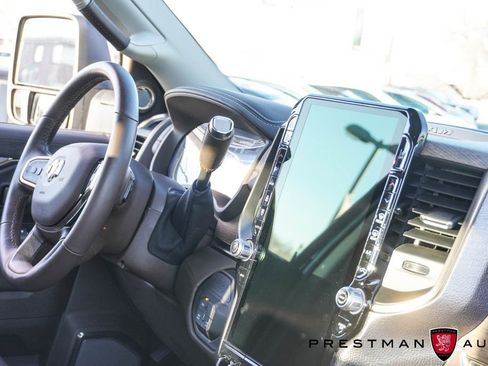 Used 2025 RAM 3500 Longhorn image 31