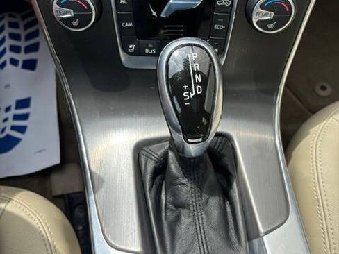 Used 2015 Volvo S60 T5 Platinum FWD image 8