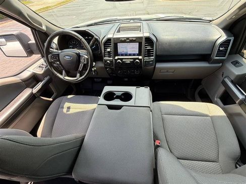 Used 2019 Ford F150 XLT w/ Equipment Group 302A Luxury AWD/4WD image 13
