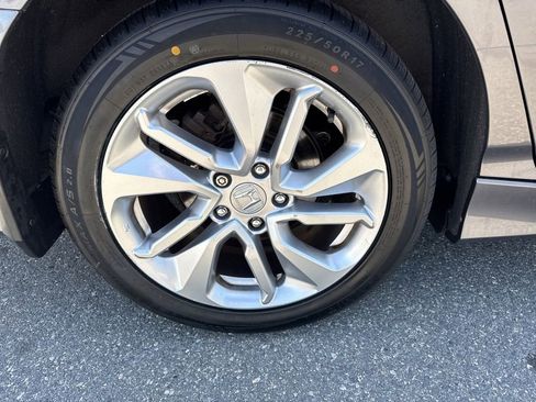 Used 2019 Honda Accord LX image 10