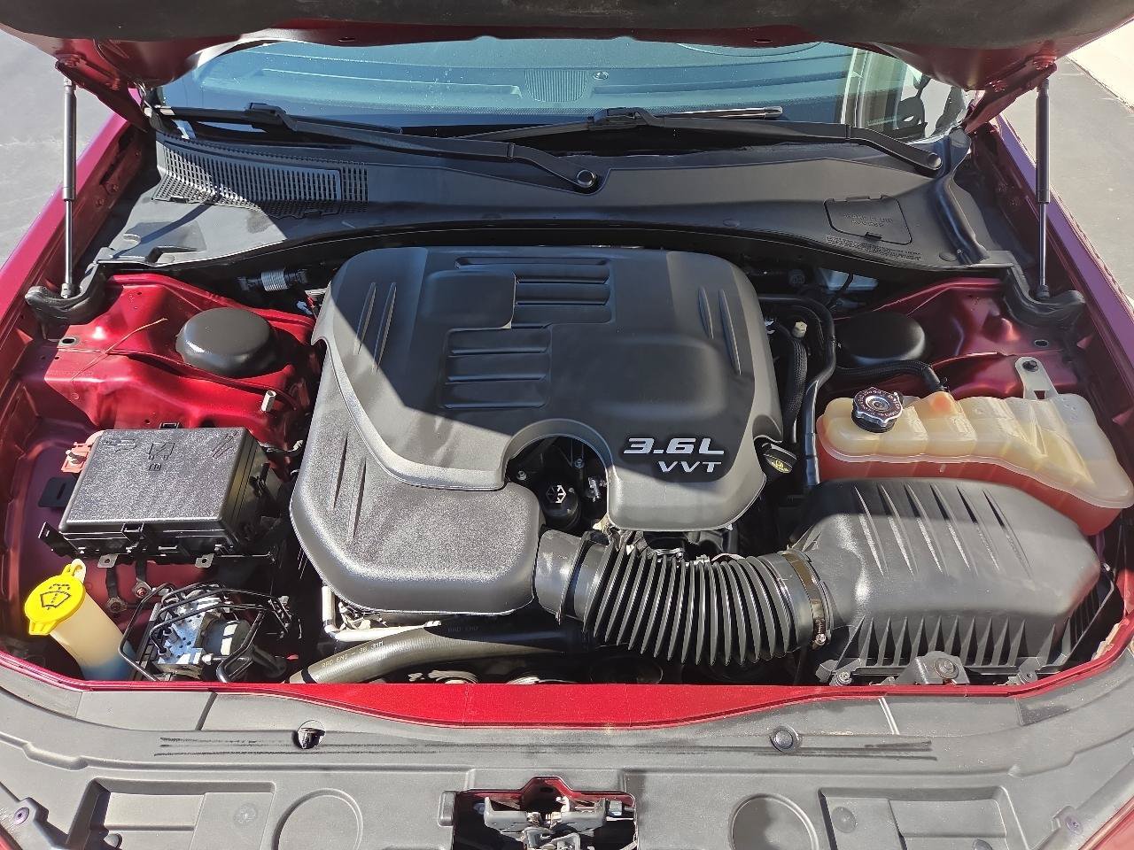 Used 2016 Chrysler 300 Limited RWD image 18