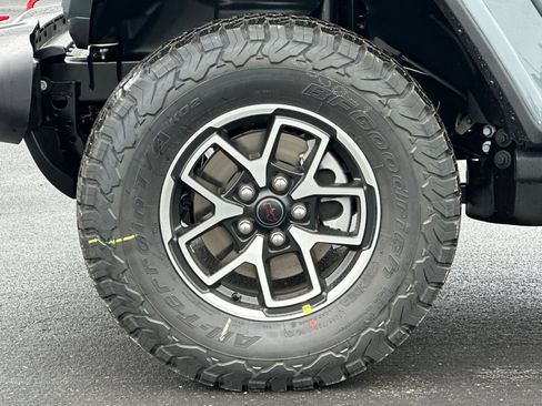 New 2026 Jeep Wrangler Unlimited Rubicon image 24