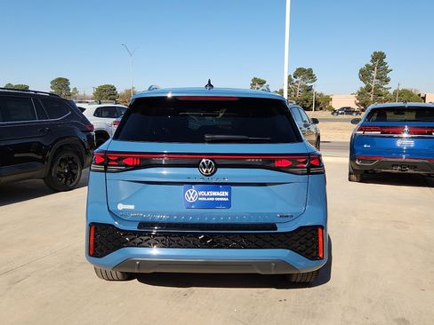 New 2026 Volkswagen Tiguan SEL R-Line image 6