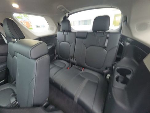 Used 2025 Honda Pilot Touring image 30