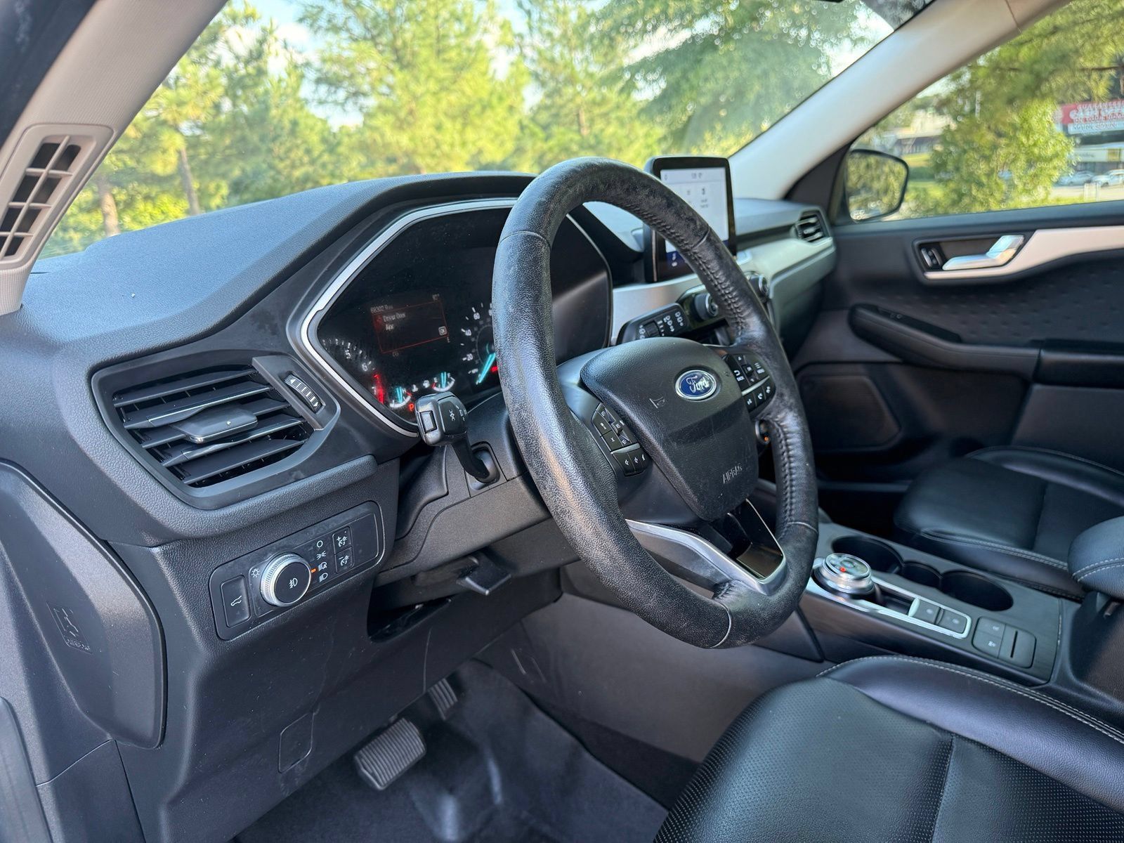Used 2020 Ford Escape SEL FWD image 22