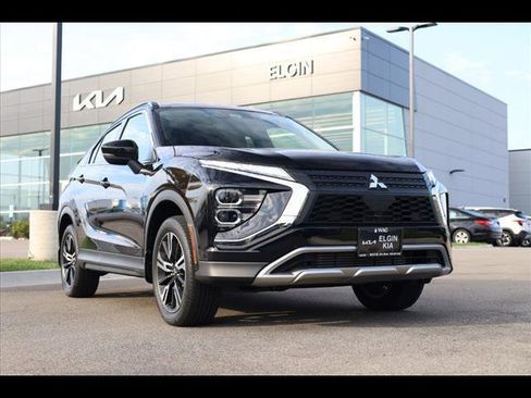 Used 2023 Mitsubishi Eclipse Cross SE image 2