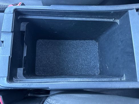 Used 2011 Toyota Camry SE image 30