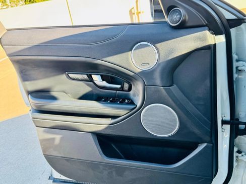 Used 2017 Land Rover Range Rover Evoque HSE Dynamic image 48