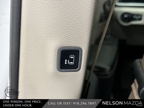 Used 2021 Chrysler Voyager Lxi FWD image 36