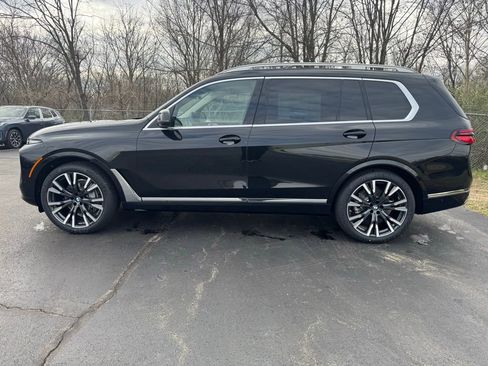 New 2026 BMW X7 xDrive40i w/ Premium Package image 2
